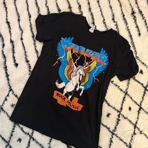 WEEZER Women’s Band Tee!